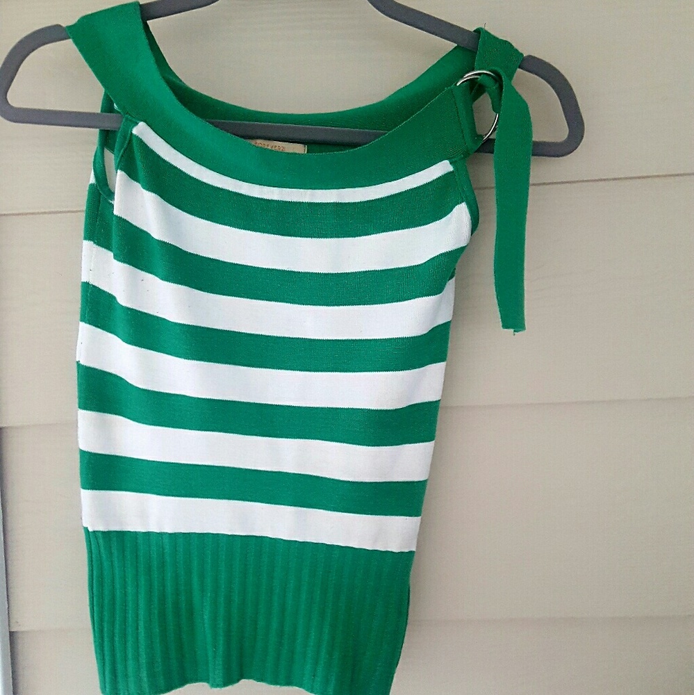 Scoop neck Sweater